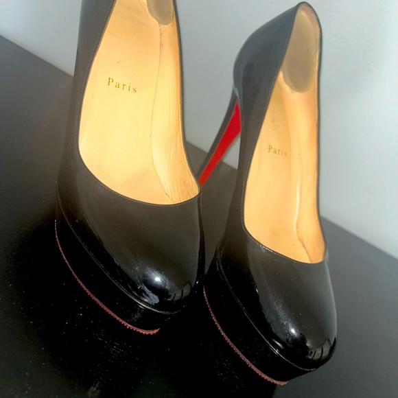 Christian Louboutin platform heels - Picture 1 of 4